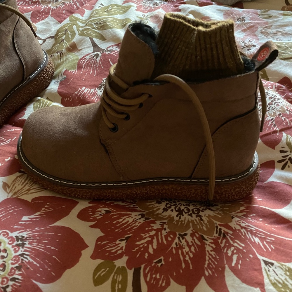 Ankle 🥾 boots
